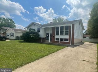 140 Spruceglen Dr, Newark, DE 19711