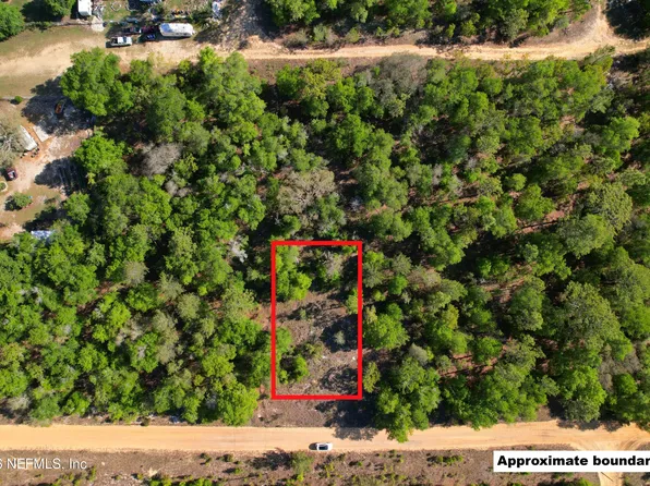 115 DUVAL Avenue, Interlachen, FL 32148