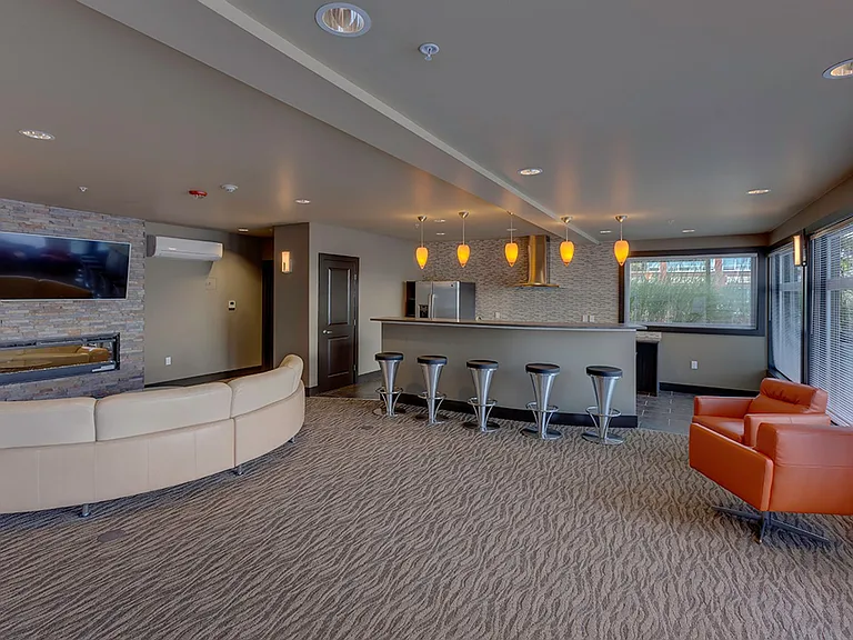 Evolve Apartments — Photo 1