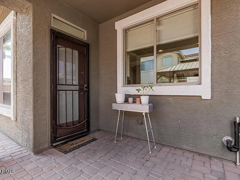 4337 E Vaughn Ave — Photo 40