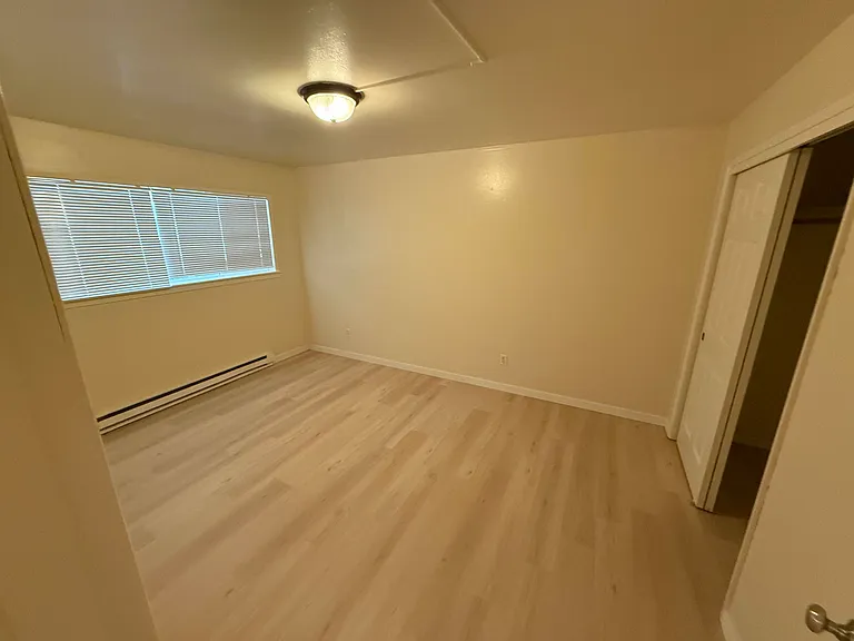 4754 22nd Ave NE #8 — Photo 11