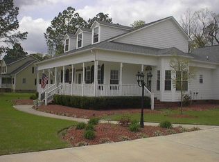 267 Country Squire Ln, Jacksonville, NC 28540