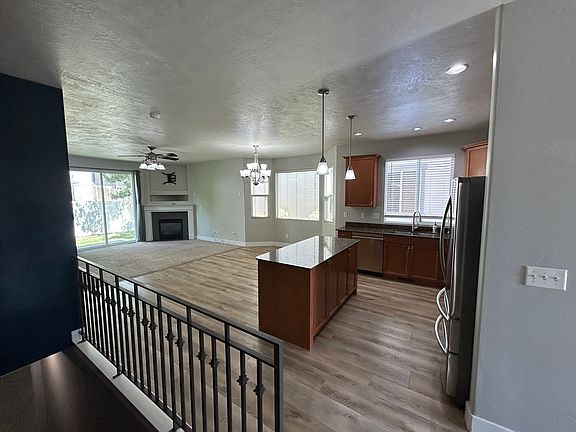 5th image of 2768 N Augusta Dr