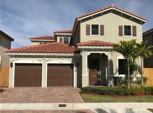 15665 SW 176th Ter, Miami, FL 33187