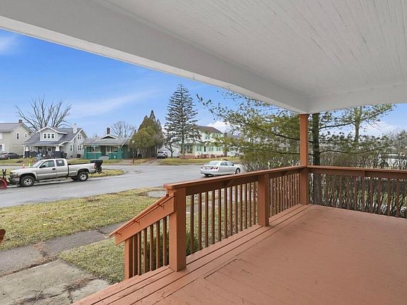 3rd image of 4405 Marquette Dr