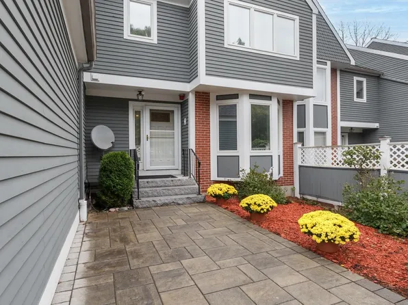 49 Hickory Lane, Windham, NH 03087