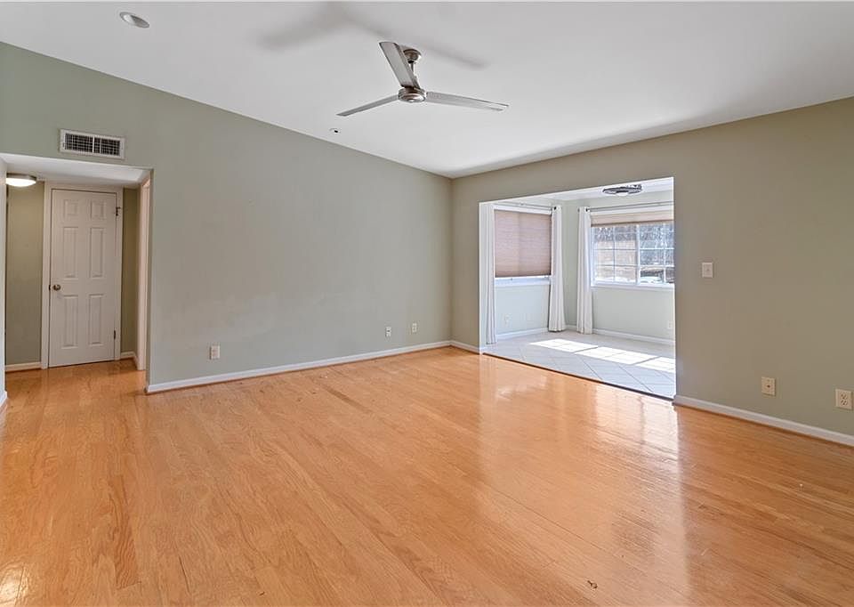 1st image of 1468 Briarwood Rd #1104