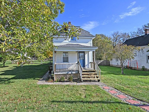3rd image of 5530 College St