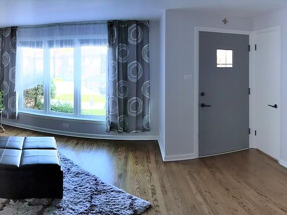 2nd image of 5842 S Newland Ave