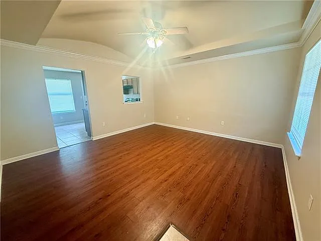 1805 Brookter St — Photo 5