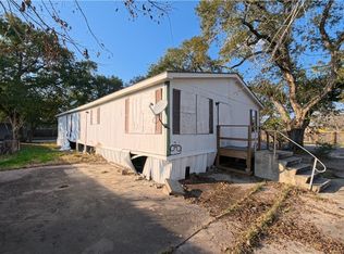 612 Avenue D, Victoria, TX 77901