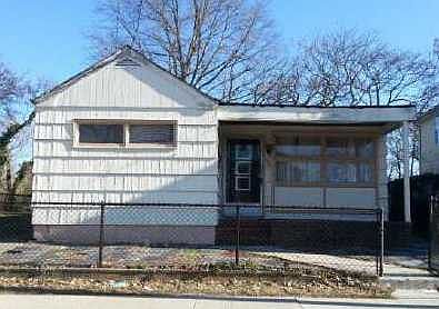 2nd image of 150 Borden Ave