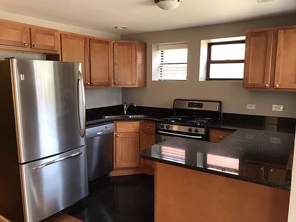 2nd image of 3712 W Wrightwood Ave APT 1F