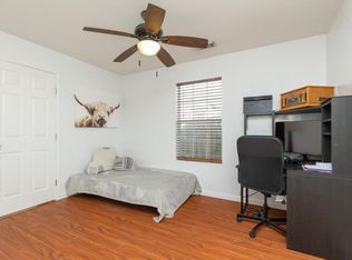 531 Dogwood St, Houston, TX 77022