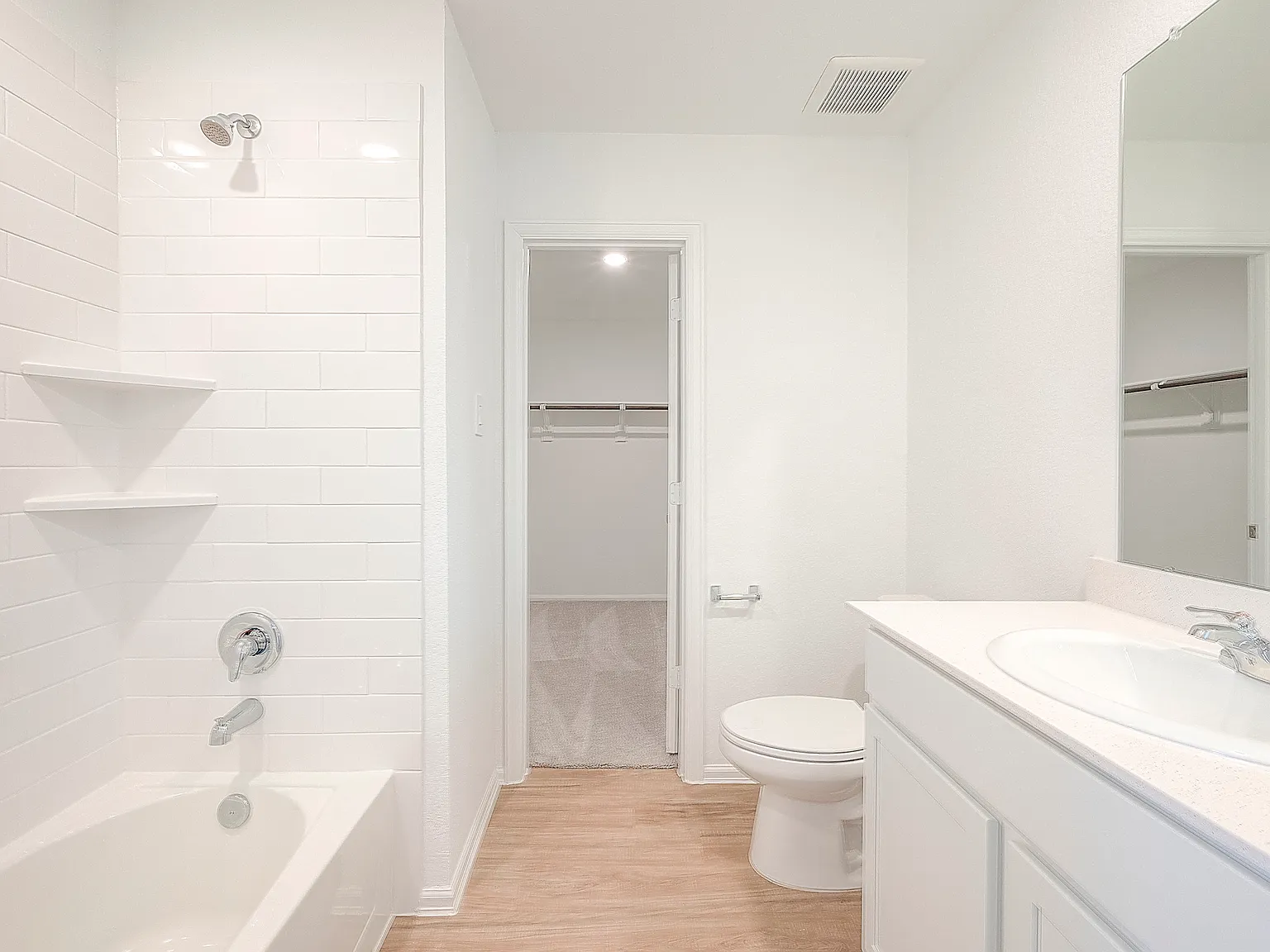 3 bed, 1311 sqft, $1,750 — Photo 4