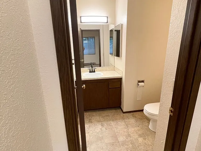 Barclay Apartments, LLC — Photo 24