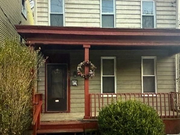 322 Flowers Ave