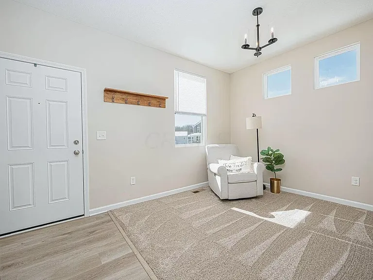 304 Gray Fox Ct — Photo 8