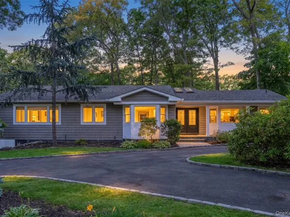 2 Rawlings Drive, Melville, NY 11747