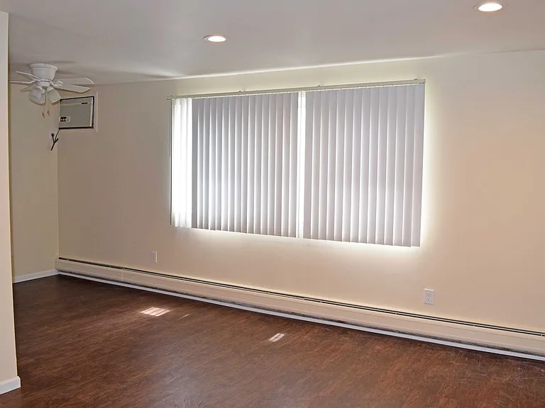 33302 Kingslane Ct — Photo 6