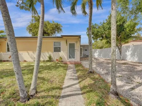 (undisclosed Address), Hollywood, FL 33023