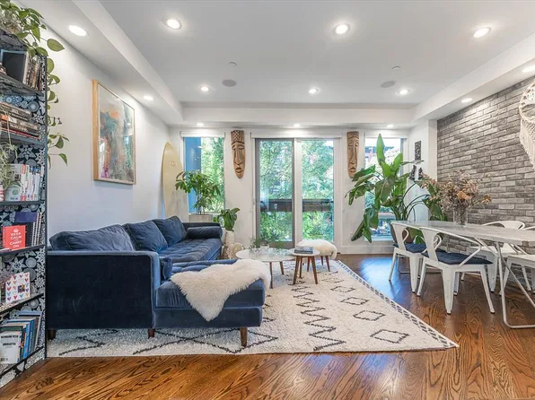 668 Halsey St #2, Brooklyn, NY 11233