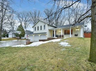 3011 Summer Pl, Green Bay, WI 54313