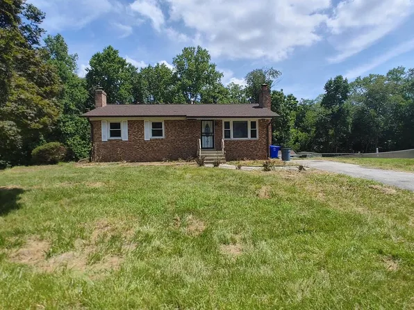 7010 Evergreen Dr, Waldorf, MD 20601