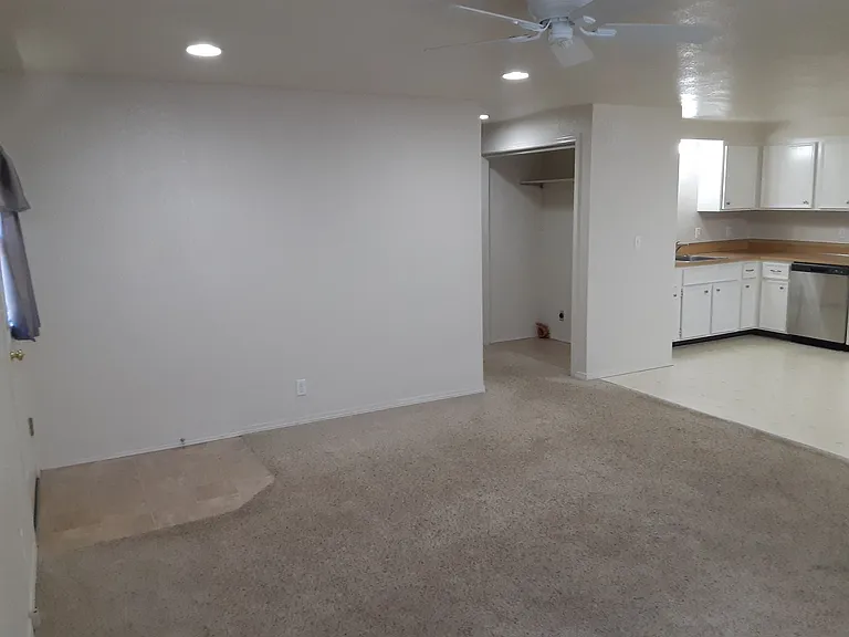 4351 W Rose Hill Ct — Photo 9