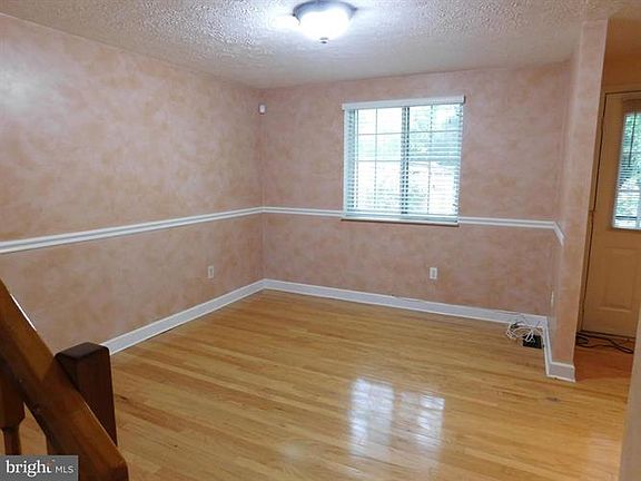 4th image of 6814 Montivideo Square Ct