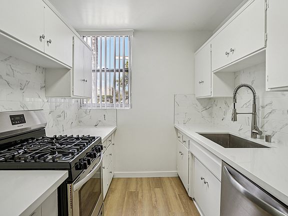 2nd image of 1800 Prosser Ave #1