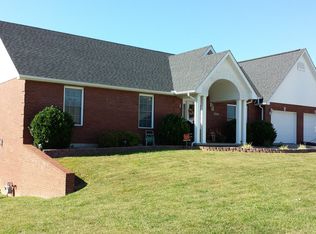 1423 Boxwood Dr, Jackson, MO 63755