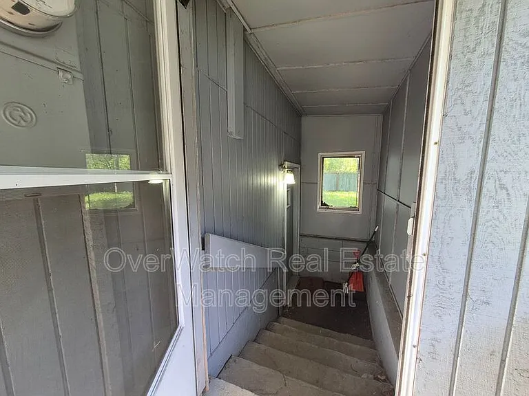 429 Creekside St #B — Photo 11