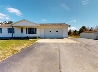 5823 Cranbrook Trl, Traverse City, MI 49685