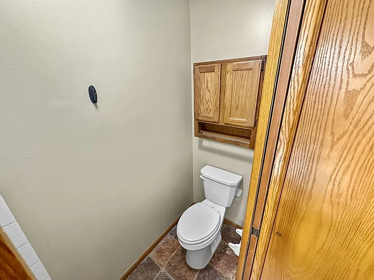 5308 Highpointe Dr — Photo 27