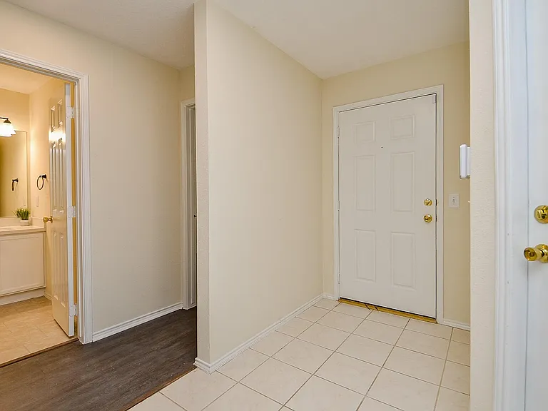 21018 Barker Canyon Ln — Photo 7