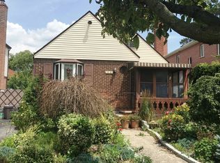 7531 195th St, Fresh Meadows, NY 11366