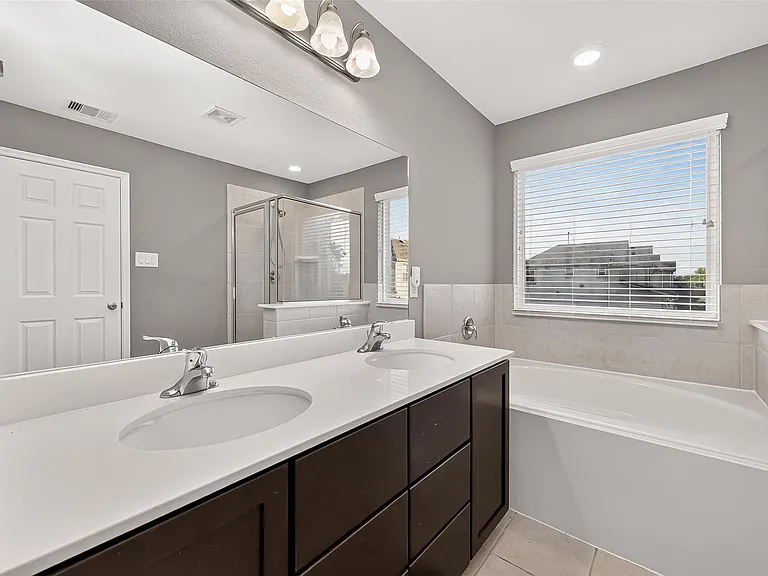 8932 Hollister Commons Ln — Photo 40