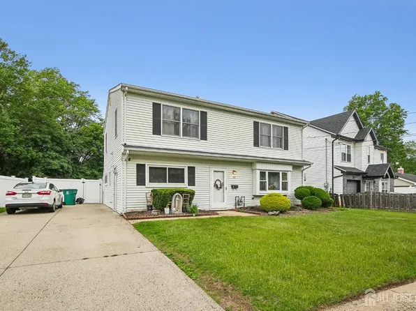 30 Kenmore Rd, Edison, NJ 08817