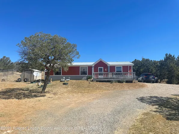 104 Park Dr, Capitan, NM 88316