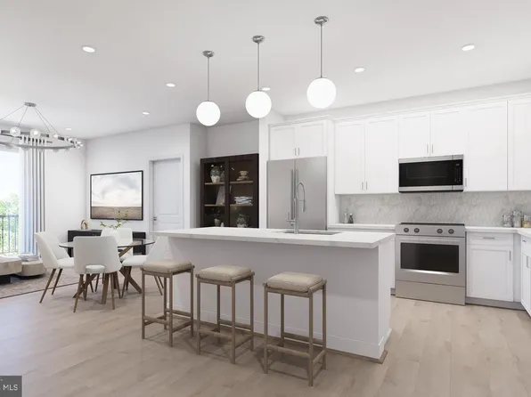 9475B Sprague Ave #2, Fairfax, VA 22031
