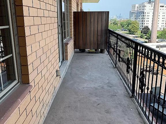 5th image of 155 Bay St APT 3H