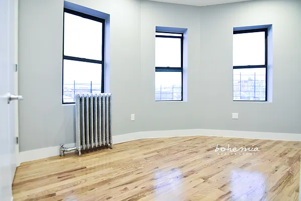 Rented by Bohemia Realty Group | media 11