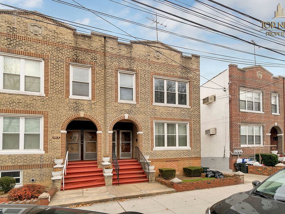 1st image of 2265 E 22nd St