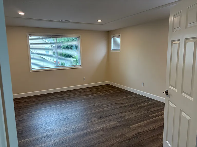 18709 SE 23rd St — Photo 5