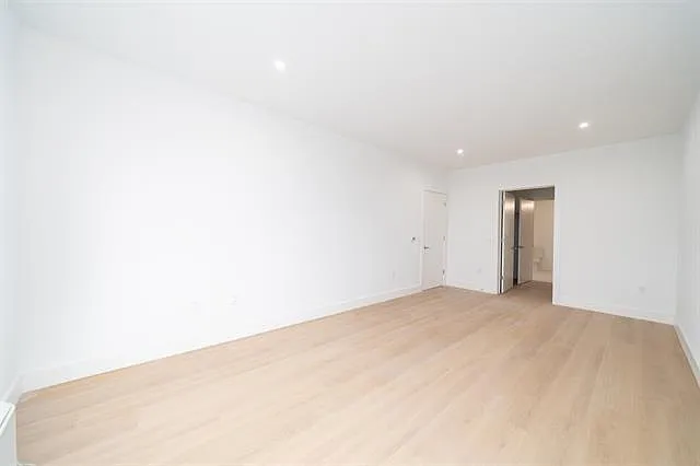 3321 Liberty Ave #501 — Photo 35