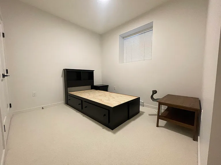 1965X 76a Ave — Photo 3