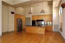 3rd image of 3200 W Lamar St APT 4