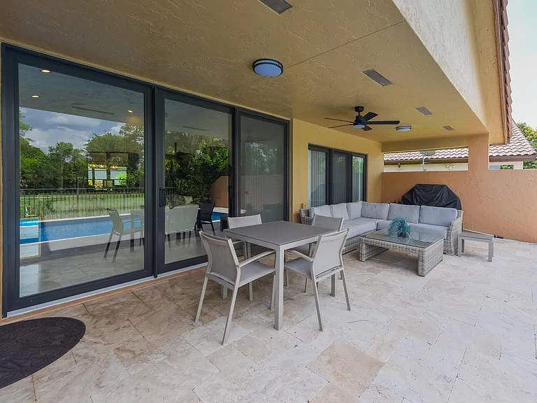 11204 Clover Leaf Cir — Photo 33