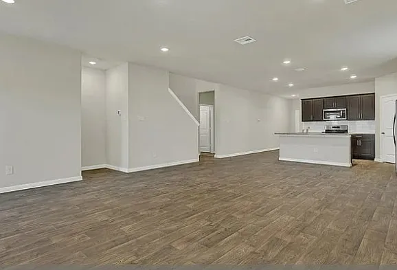 115 Bethpage Dr — Photo 10